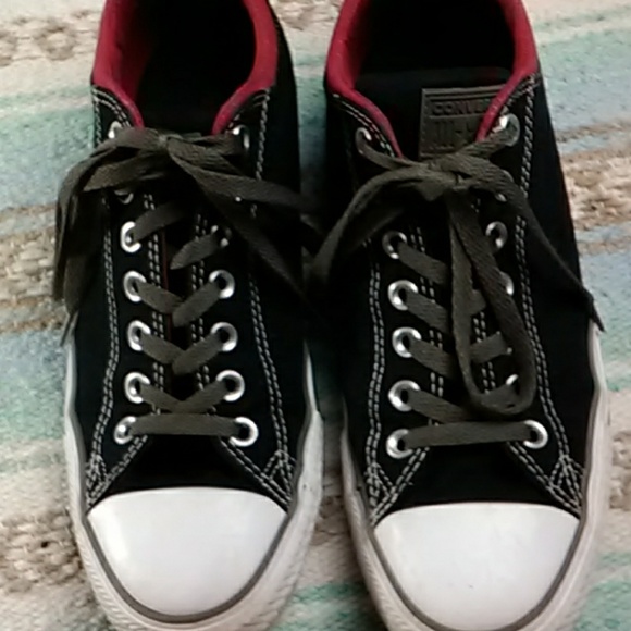 CONVERSE ALL STAR Other - SIZE 10 BLACK AND BURGUNDY CONVERSE SHOES